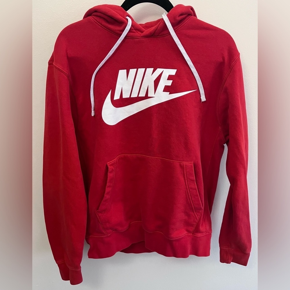 Nike Sportswear Club Fleece Men's Bold Red Hoodie